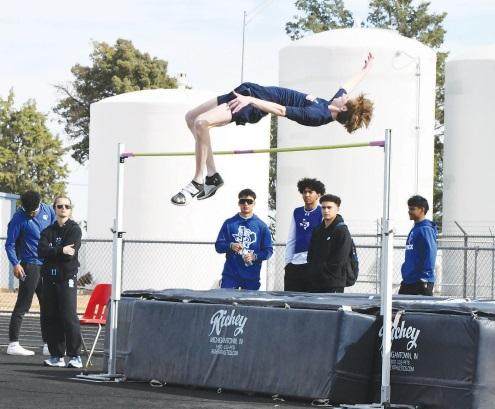 Ty Presley wins the varsity boys high jump