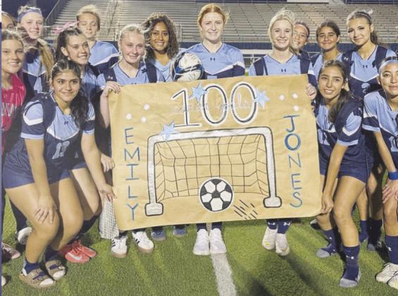 Greenwood soccer dominates Pecos; girls shut out, boys win in penalty kicks