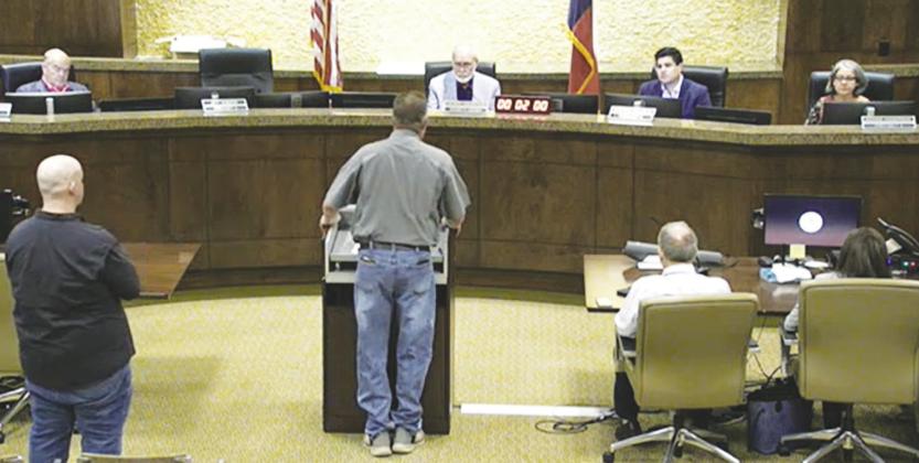 Commissioners reverse course, approve Greenwood Country Estates replat after water debate