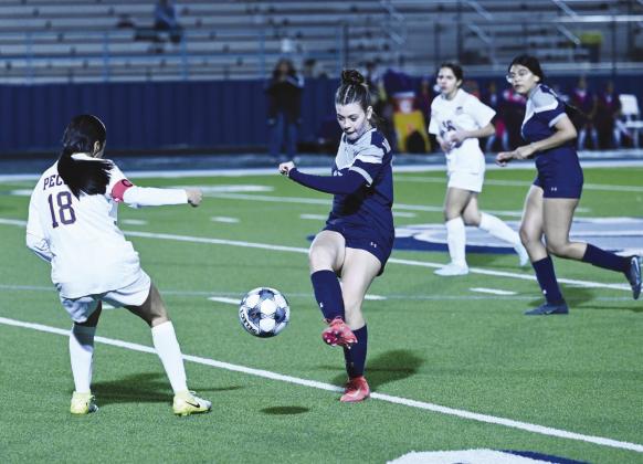 Greenwood soccer teams open district play with statement wins over Pecos