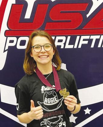 Myka Ditmore took first place at the Aggie Showdown. Her lifts were 292.1 squar, 154.3 bench, 314.1 deadlift.