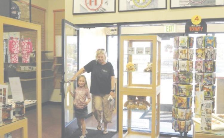 New Pack-N-Ship offers convenient mailing and business services