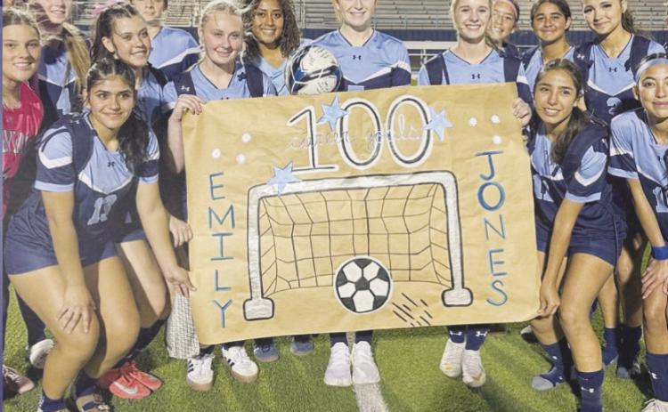Greenwood soccer dominates Pecos; girls shut out, boys win in penalty kicks