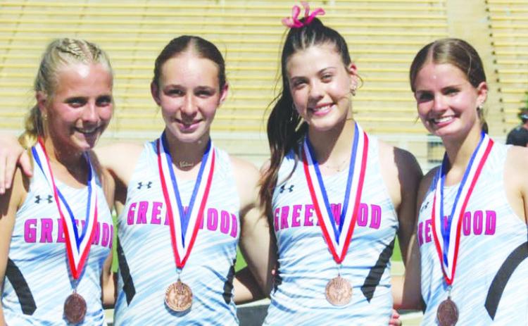 Rangerettes 4x200 Record setting Relay Team