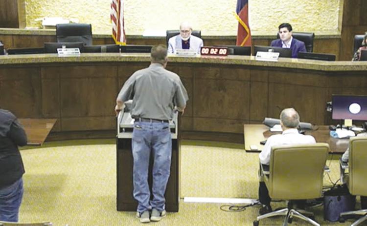 Commissioners reverse course, approve Greenwood Country Estates replat after water debate