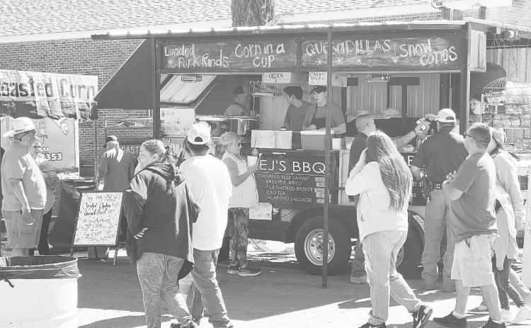 Saturday and Sunday had some spectacular weather and thousands of foodies made their way to Stanton to enjoy the different selections of fair food at Trade Days.